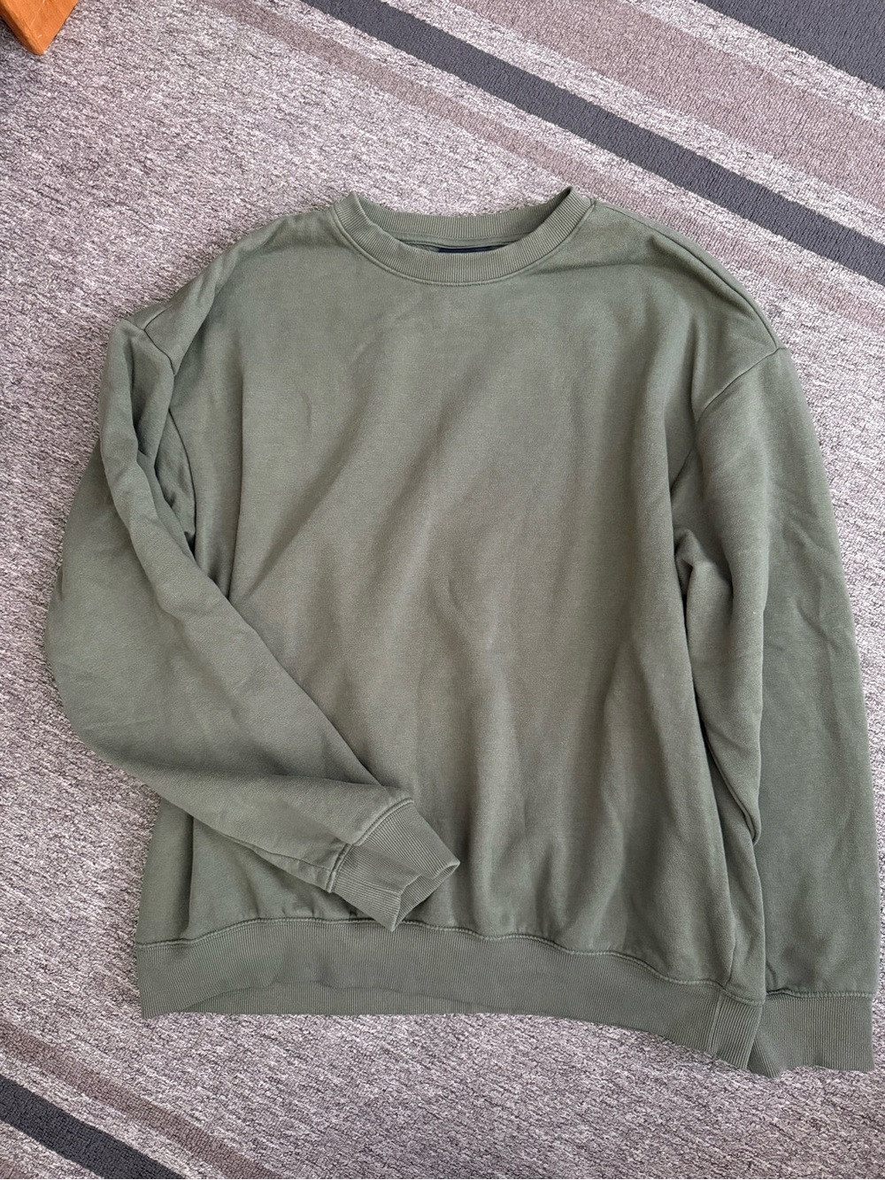 H&M Crewneck